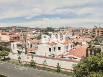 apartamento en venta en alhambra. Cod V5326