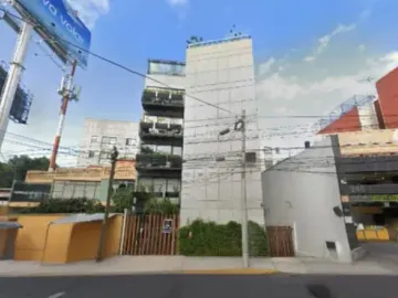 Oportunidad en Remate: Departamento en Ampliación Las...