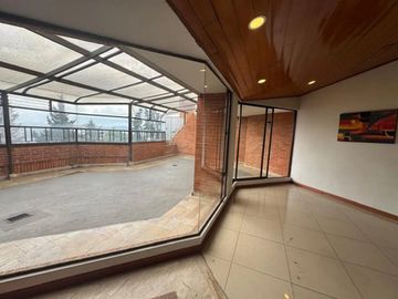 ARRIENDO APARTAMENTO SIN MUEBLES EN ROSALES, BOGOTA