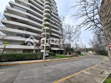 Departamento en venta de 3 dorm. en Vitacura
