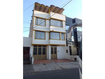 VENDO DOS CASAS PARA DESARROLLAR PROYECTOS EDUARDO FREI