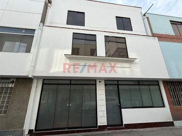 ¡Vive A Pasos Del Malecón! Casa En Quinta En Miraflores...