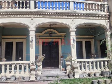 Joya Arquitectónica En El Corazón De Arequipa: 1,319 M^2...