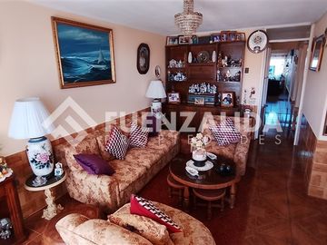 Casa en venta de 4 dorm. en Valparaíso