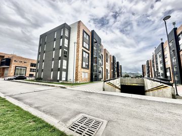 apartamento en venta en puerta del sol. Cod V6116