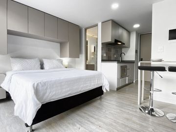 apartamento en venta en santa barbara-usaquén. Cod...
