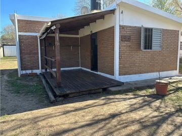 ALQUILER ANUAL | CASA DE 2 DORMITORIOS CON GRAN PATIO –...