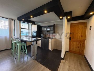Se arrienda iluminado y moderno departamento, Agua Santa