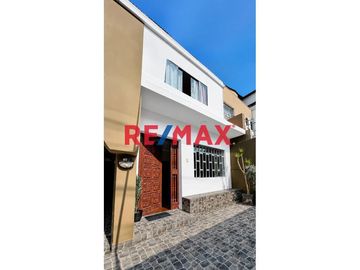 🏡✨ ¡Amplia Y Elegante Casa En Alquiler En Pueblo Libre! ✨🏡