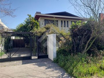 Casa en venta de 3 dorm. en Las Condes