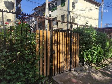 Departamento en venta de 2 dorm. 1 baño, en Maipú
