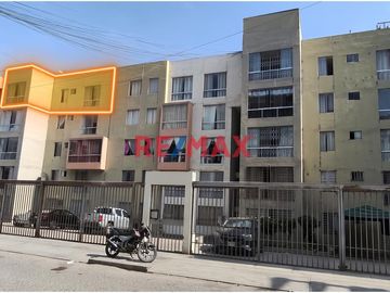 Venta De Departamento En 5To Piso En Condominio En San...