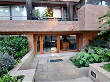 Departamento venta 2D/2B+servicios Vitacura-A de Cordova