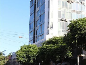 Venta 2 locales comerciales, calle Arlegui, centro, Viña