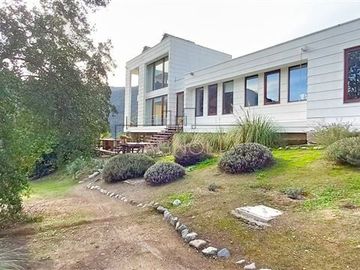 Casa en venta de 6 dorm. en Olmué