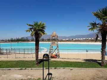 Hermosa Casa Condominio Laguna, Valle Grande Lampa