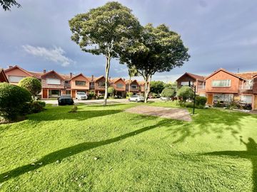 casa en venta en portobello. Cod V6030