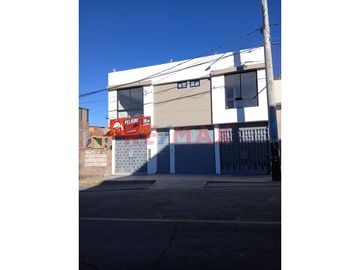 🏡 ¡Departamento En Estreno En Alquiler – Cayma Alta!