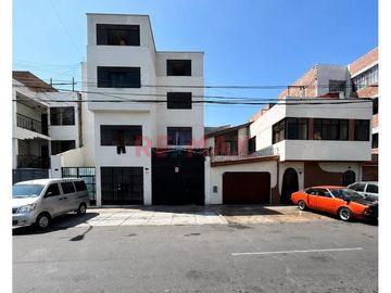 🏢 Local Comercial En Alquiler – Primer Piso De 159 M²...