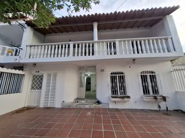 casa en arriendo en lleras restrepo. Cod A5800