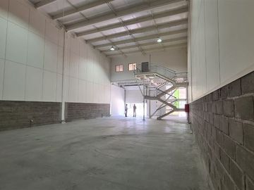Local Comercial en arriendo en Lampa