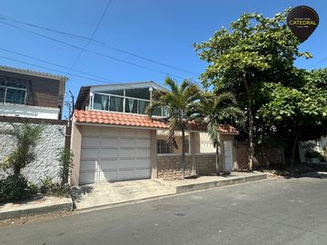 Casa de venta en Salinas – código:16252