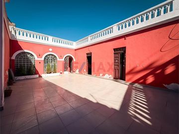 Casona En Venta Calle Melgar
