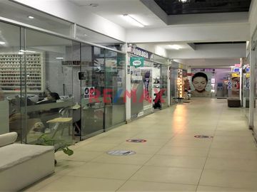 Venta De Stand  8 M2 Al Costado Del Eden