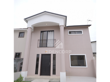 Venta de casa en Urbanización Villa Club Etapa Natura...