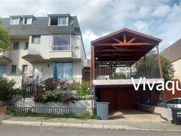 Casa en venta de 3 dorm. en Puente Alto