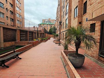 apartamento en arriendo en colina campestre. Cod A5383