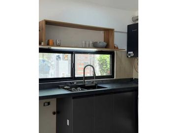 VENTA – PH REMODELADO A NUEVO CERCA DEL CENTRO DE VILLA...
