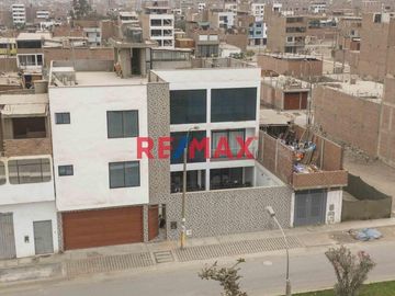 🏡 Casa De Lujo En 4 Niveles – Urb. Santa María 2Da...