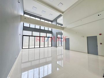 Alquilo Local Comercial En Edificio Corporativo San...