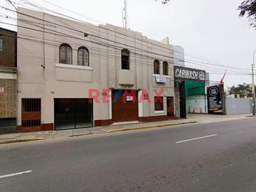 Alquilo Local Comercial Primer Piso En Av. Alejandro...
