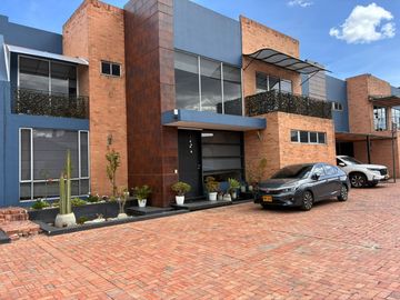 apartamento en venta en san josé de bavaria. Cod V52239