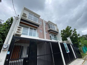 Quaint Modern house FOR SALE in Greenview Executive...