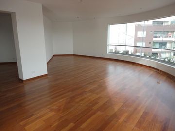 PENTHOUSE DUPLEX EN VENTA EN MIRAFLORES CON VISTA A...