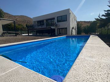 Venta de Casa en La Reserva, Chicureo - NUEVA -MEDITERRÁNEA