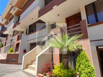 SE VENDE hermosa casa PONCEANO ALTO 3D 170.000$