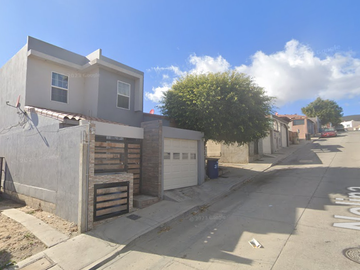 CASA EN VENTA DE REMATE BANCARIO, LOS ENCINOS ENSENADA, B,C