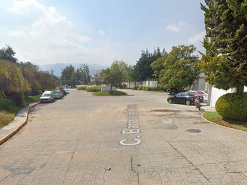 ¡¡EXCELENTE OPORTUNIDAD!! ¡¡HERMOSA CASA EN UNA DE LAS...