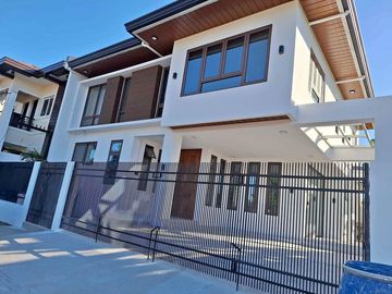 FOR SALE: Brand New 3 Bedroom House and Lot in La...