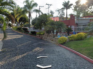HERMOSA CASA EN CUERNAVACA MORELOS, EXCELENTE UBICACION,...