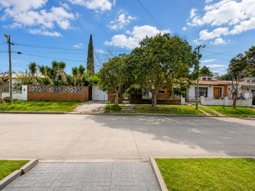 Moreno - Venta - Casa 5 Ambientes