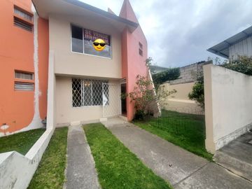 Casa Dentro de Conjunto en Venta Al Norte de Quito...