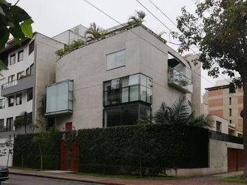 Hermosa casa finos acabados