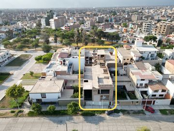 Se vende Casa de 5 niveles en Urb. Patazca, Chiclayo