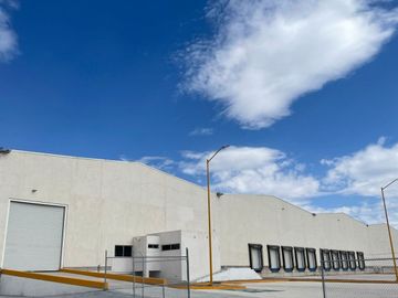 ¡Nave Industrial amplia en Renta! San Francisco de Los...