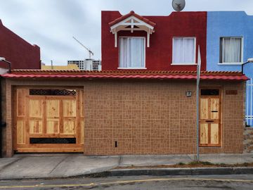 Cómoda casa en venta, cercana a Avenida Pedro Aguirre Cerda
